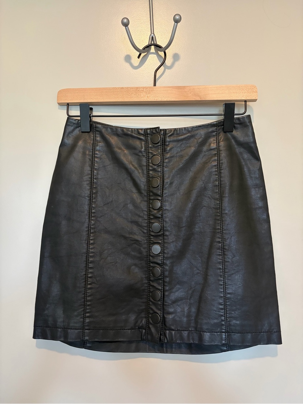 Womens Free People Black Faux Leather Button-Front Mini Skirt Size 0